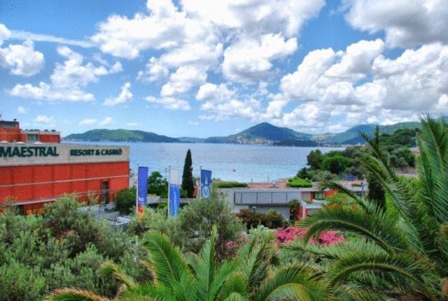 Milan'S Apartments Sveti Stefan Dış mekan fotoğraf