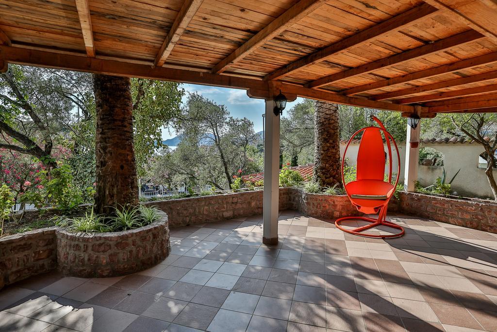 Milan'S Apartments Sveti Stefan Dış mekan fotoğraf