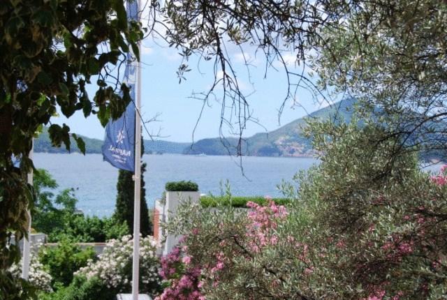 Milan'S Apartments Sveti Stefan Dış mekan fotoğraf