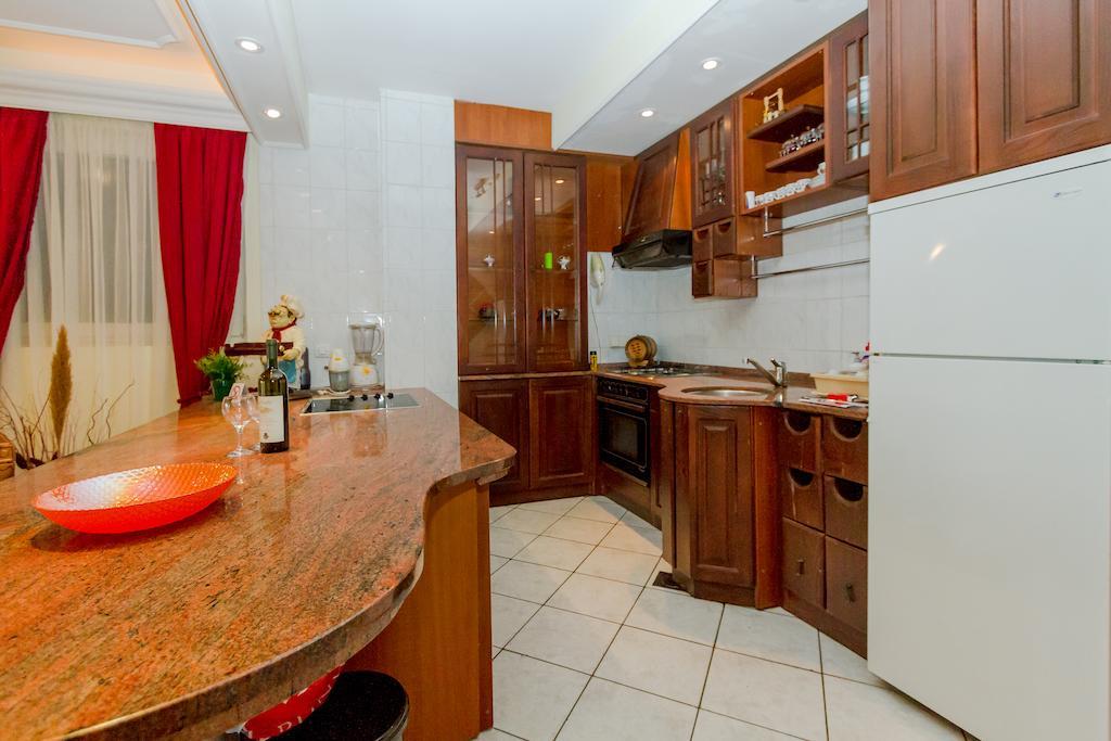 Milan'S Apartments Sveti Stefan Oda fotoğraf
